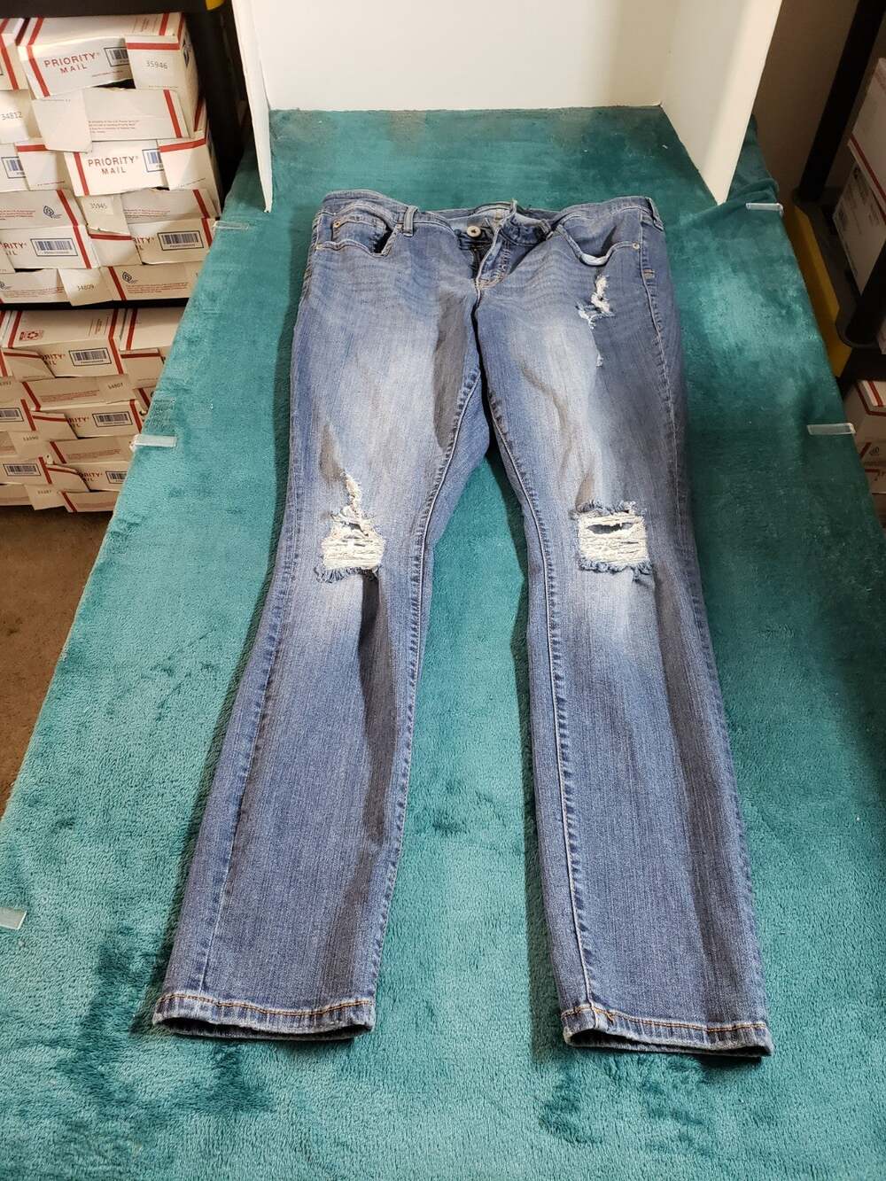 Torrid Jeans Size 14 Womens Blue Stretch Pants Denim Ladies Mid Rise Boyfriend